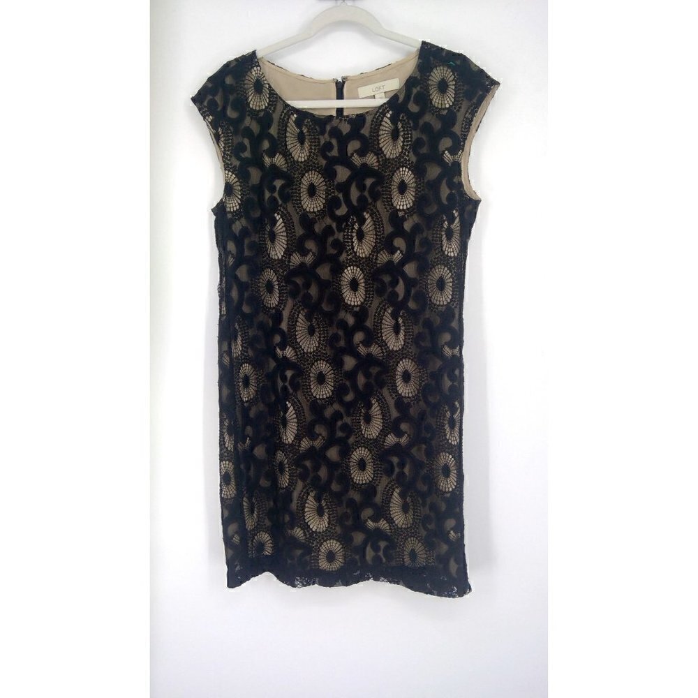 LOFT‎ Embroidered Shift Dress